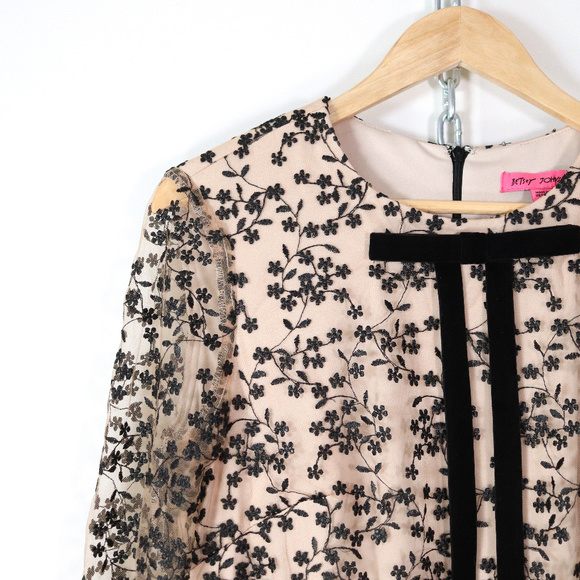 ❌SOLD❌betsey johnson tie neck lace shift dress S/M - Picture 7 of 8